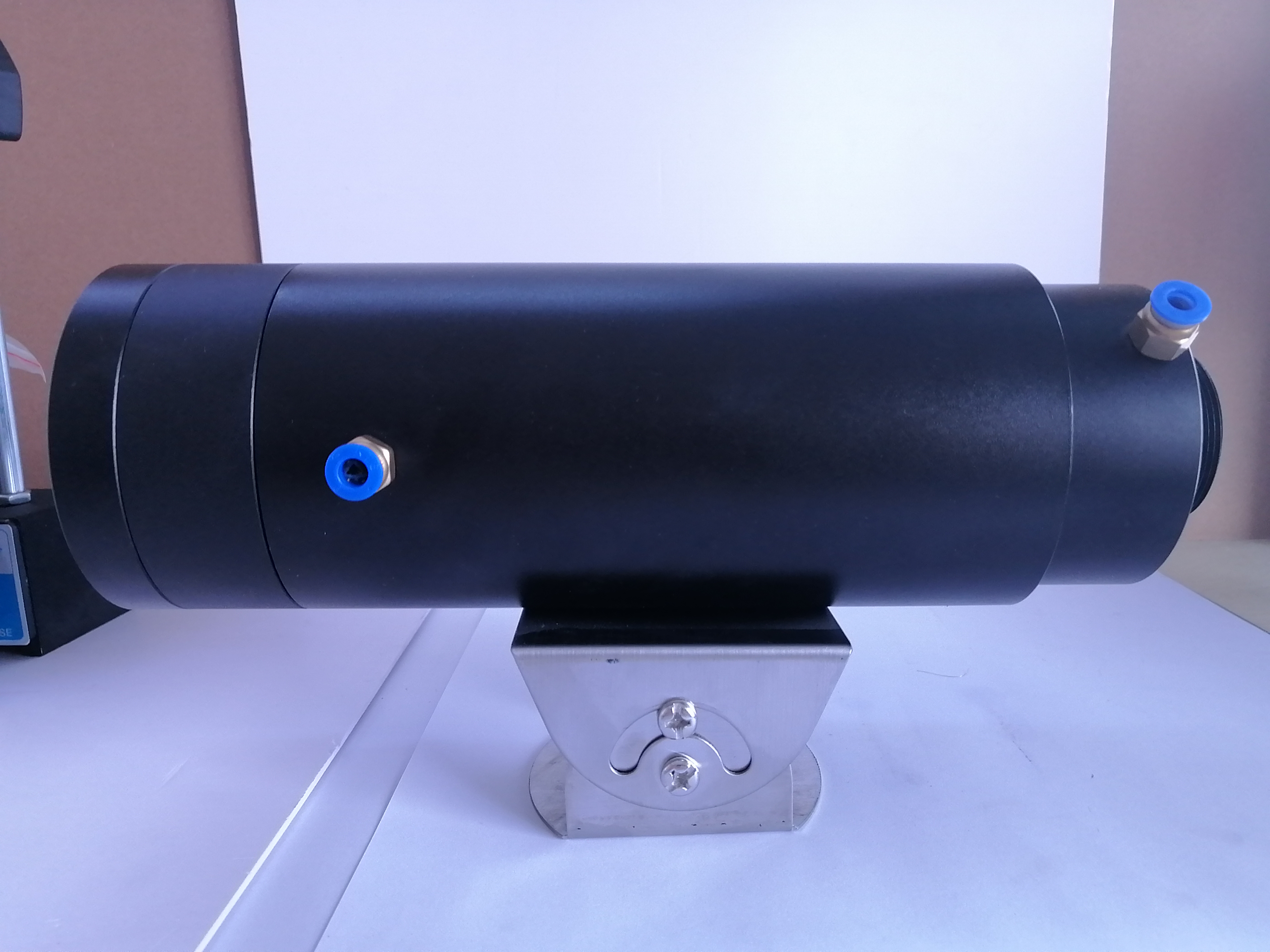 CVD設(shè)備專用IS-CF1400AD聚焦型同軸同光激光瞄準(zhǔn)帶顯工業(yè)紅外測溫儀(圖4)